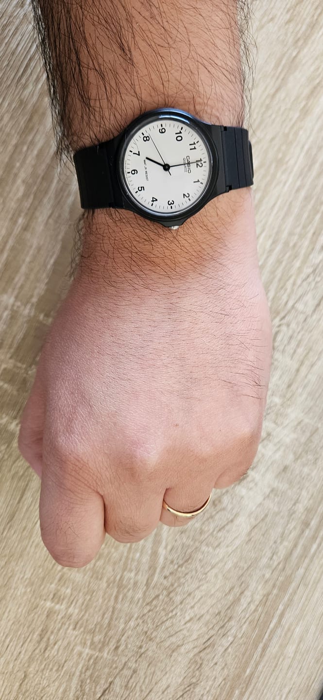 Customer photo review of Reloj Casio Vintage MQ-24-7BLDF Blanco Números