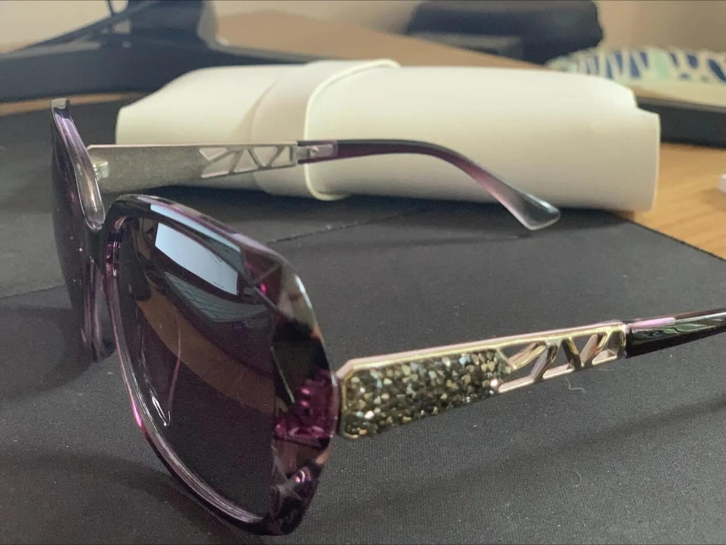 Customer photo review of Heloise Shades
