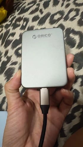 Customer photo review of ORICO K20MINI Ultra-Slim Magnetic Portable SSD for iPhone