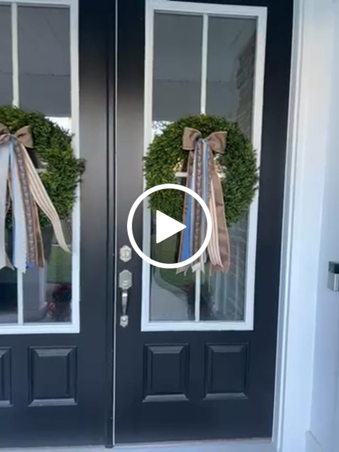 Customer video review of Autumn Manor Wreath Ribbon