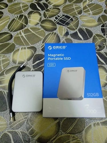 Customer photo review of ORICO K20MINI Ultra-Slim Magnetic Portable SSD for iPhone