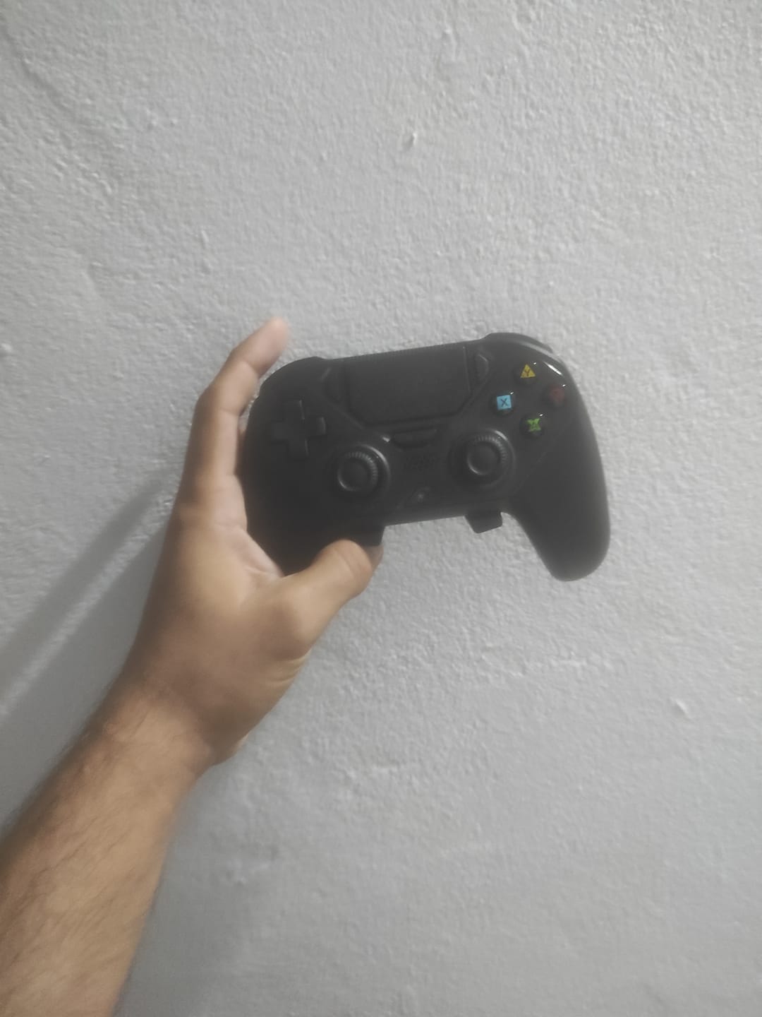 Customer photo review of AceGamer HyperShadow D4  Wireless Controller
