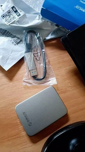 Customer photo review of ORICO K20MINI Ultra-Slim Magnetic Portable SSD for iPhone