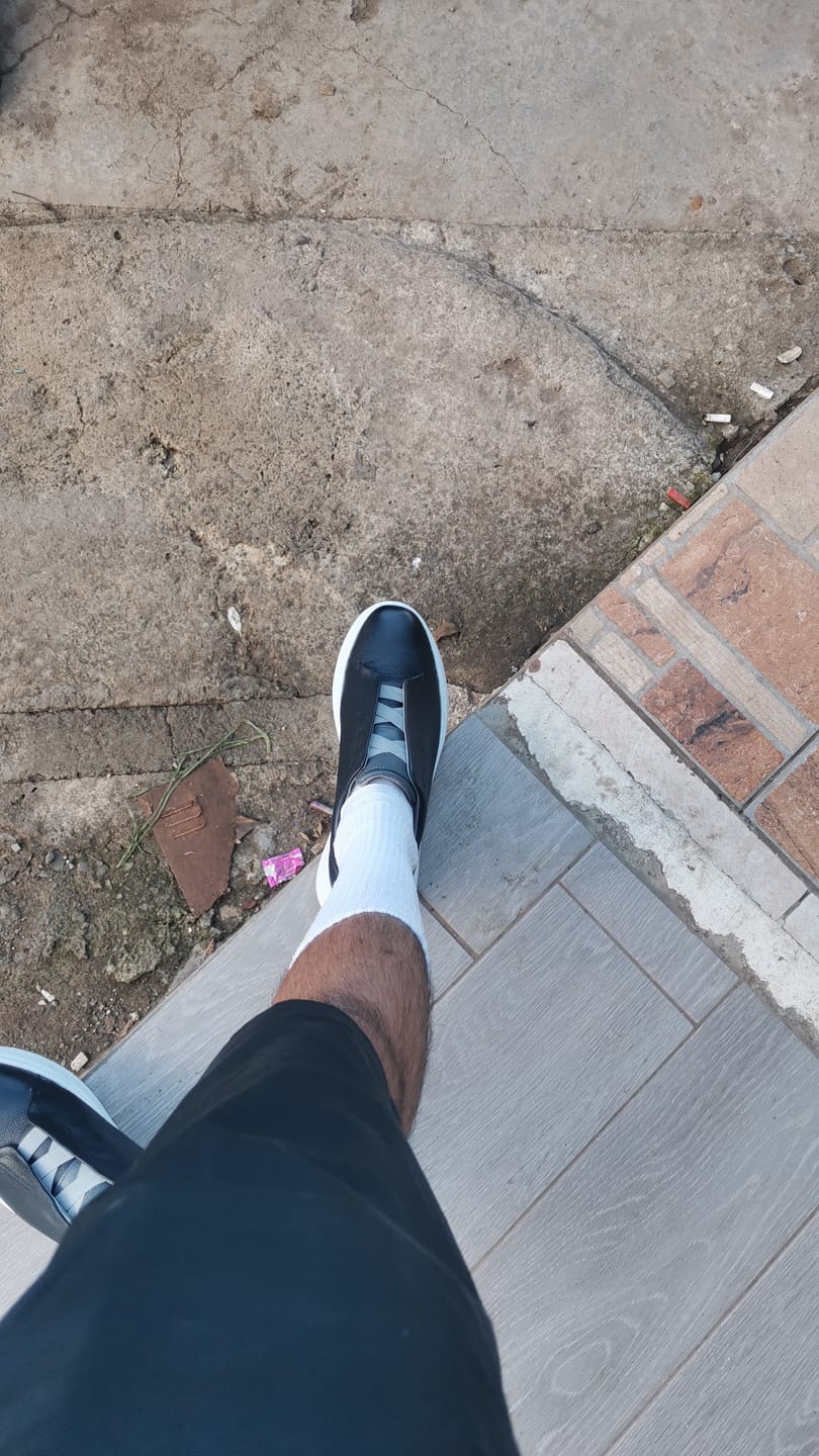 Customer photo review of Tenis sSneakers piel genuina slip on mod 51004 Negro-Bitono
