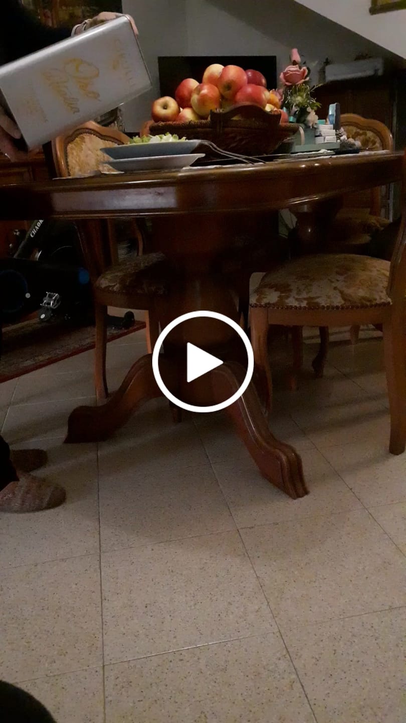 Customer video review of 1 lattina di olio extravergine di oliva • 3 Litri