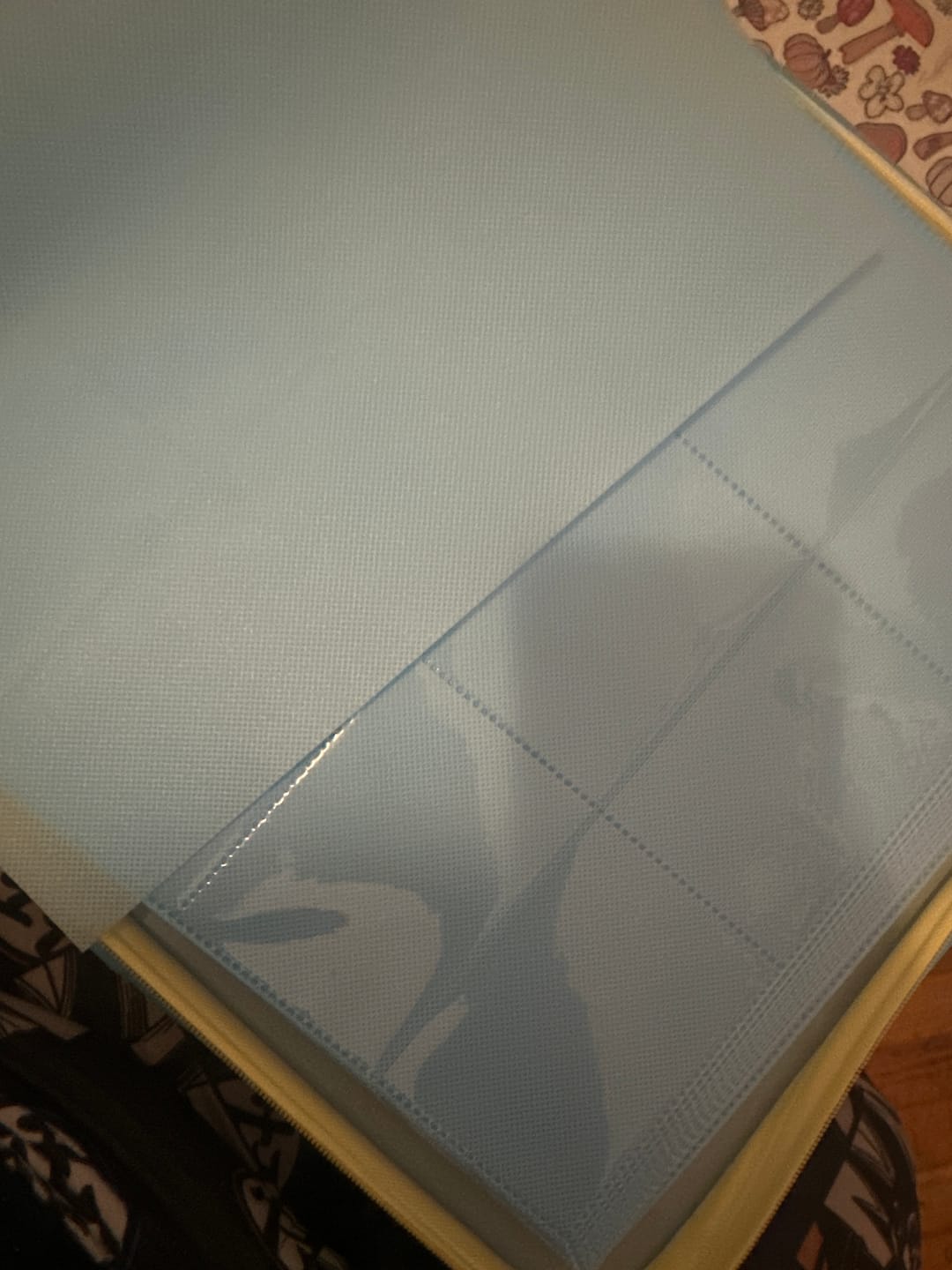 Customer photo review of AXIS-05 4/9/12-Pocket Blue Trading Card Binder