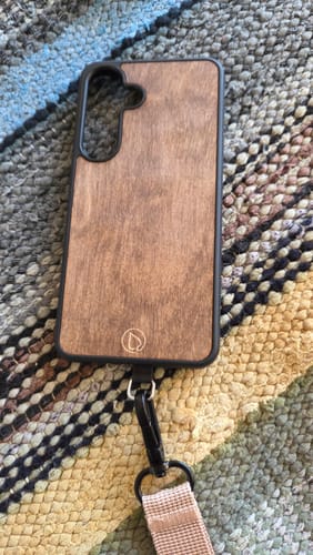 Customer photo review of TERWA – Puhelimen kuoret tervatusta koivusta