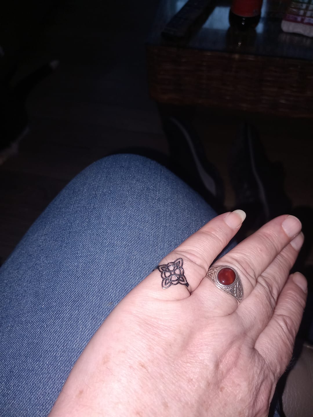 Customer photo review of Bague Ajustable "Nœud d’Éternité"