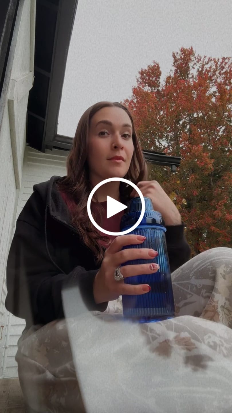 Customer video review of Deco Gravity Bong