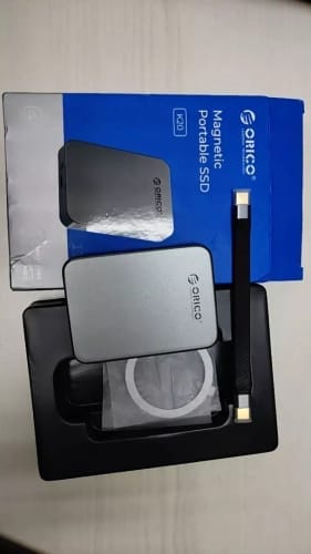 Customer photo review of ORICO K20MINI Ultra-Slim Magnetic Portable SSD for iPhone