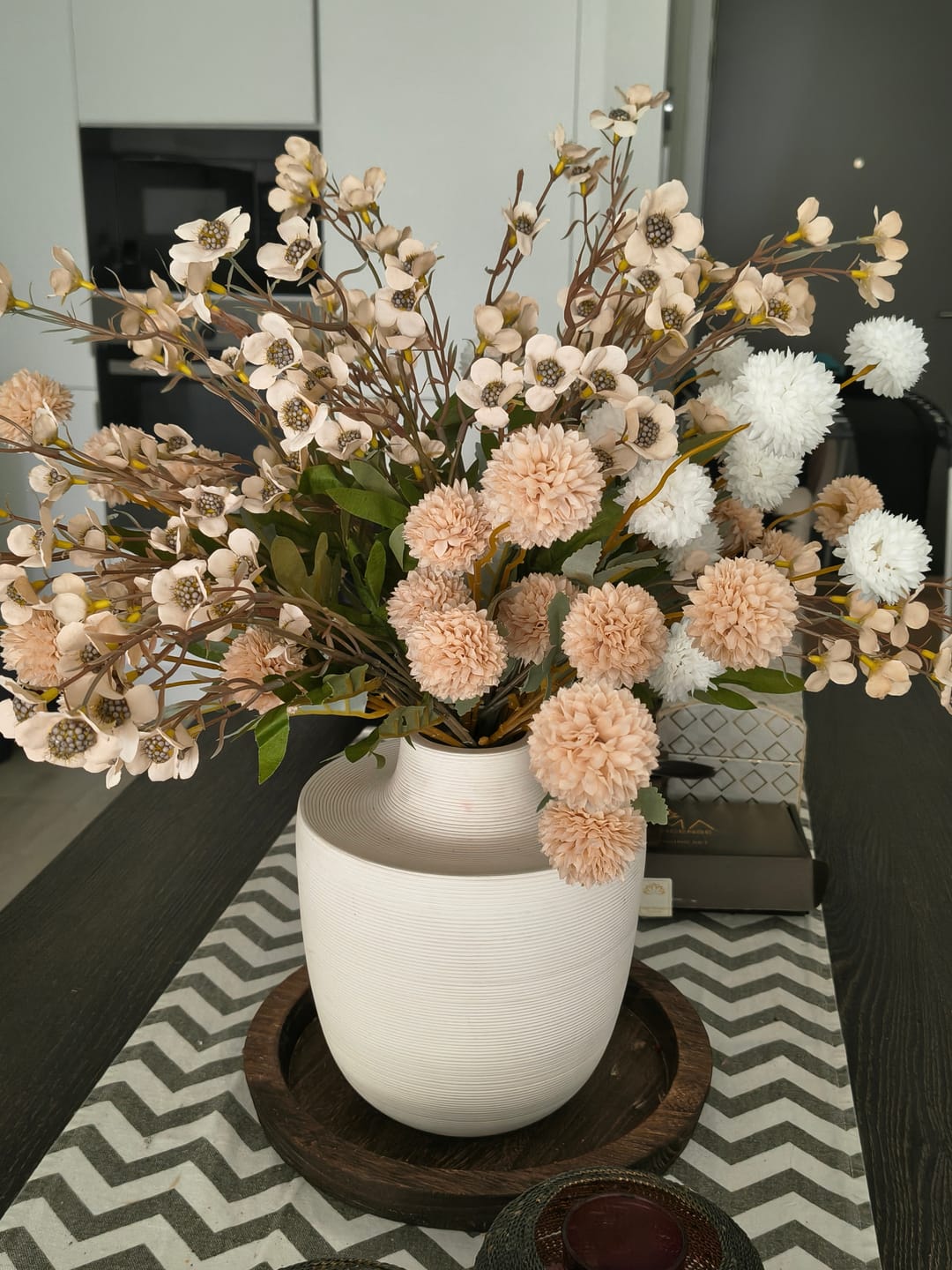 Customer photo review of Wax Arrangement - Crème mix