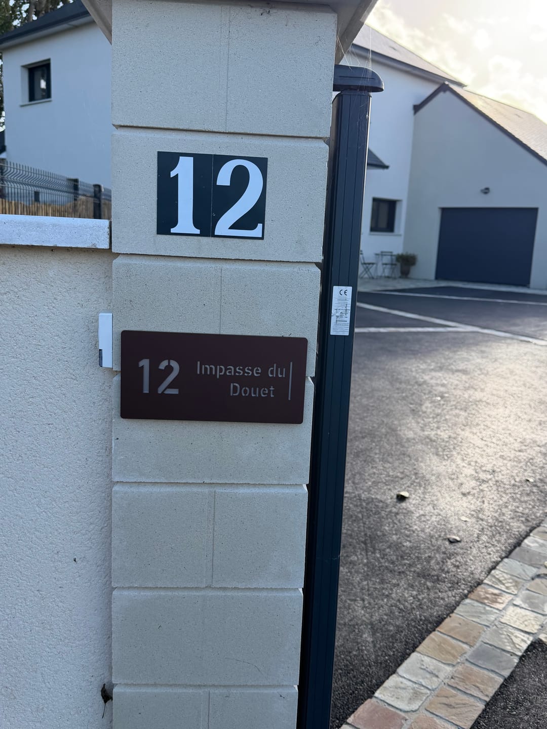 Customer photo review of Numero civico e testo modello Stencil Horizontal