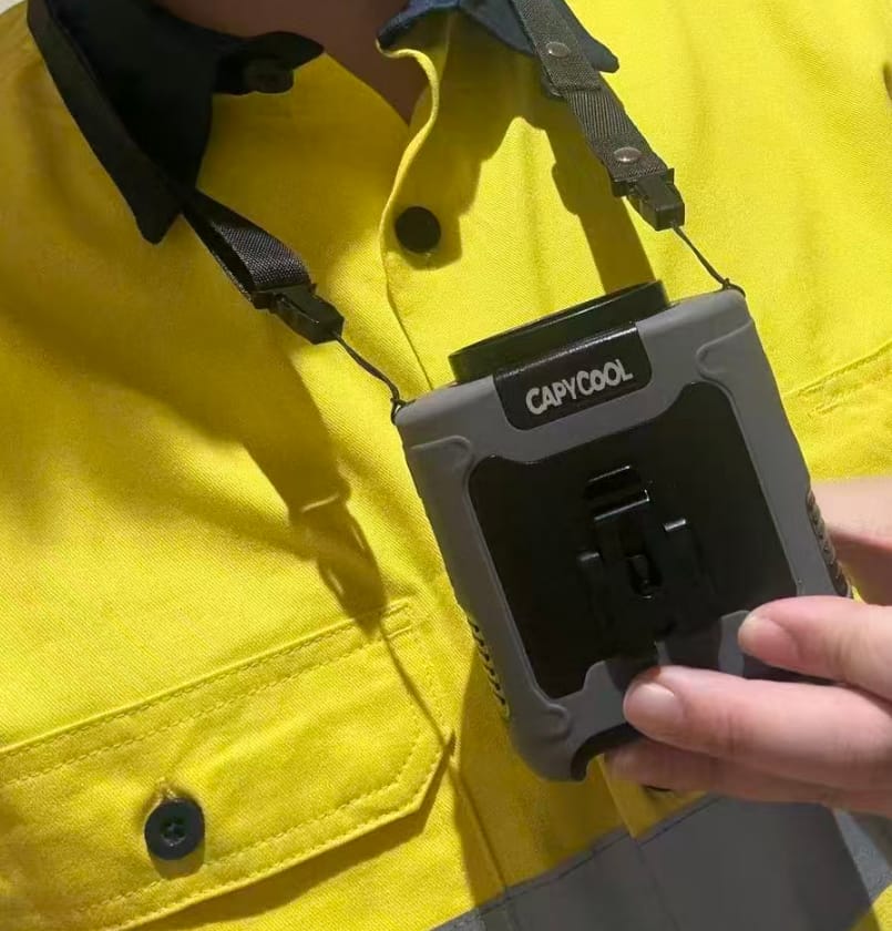 Customer photo review of 3-in-1 Waist Fan with Flashlight & Powerbank