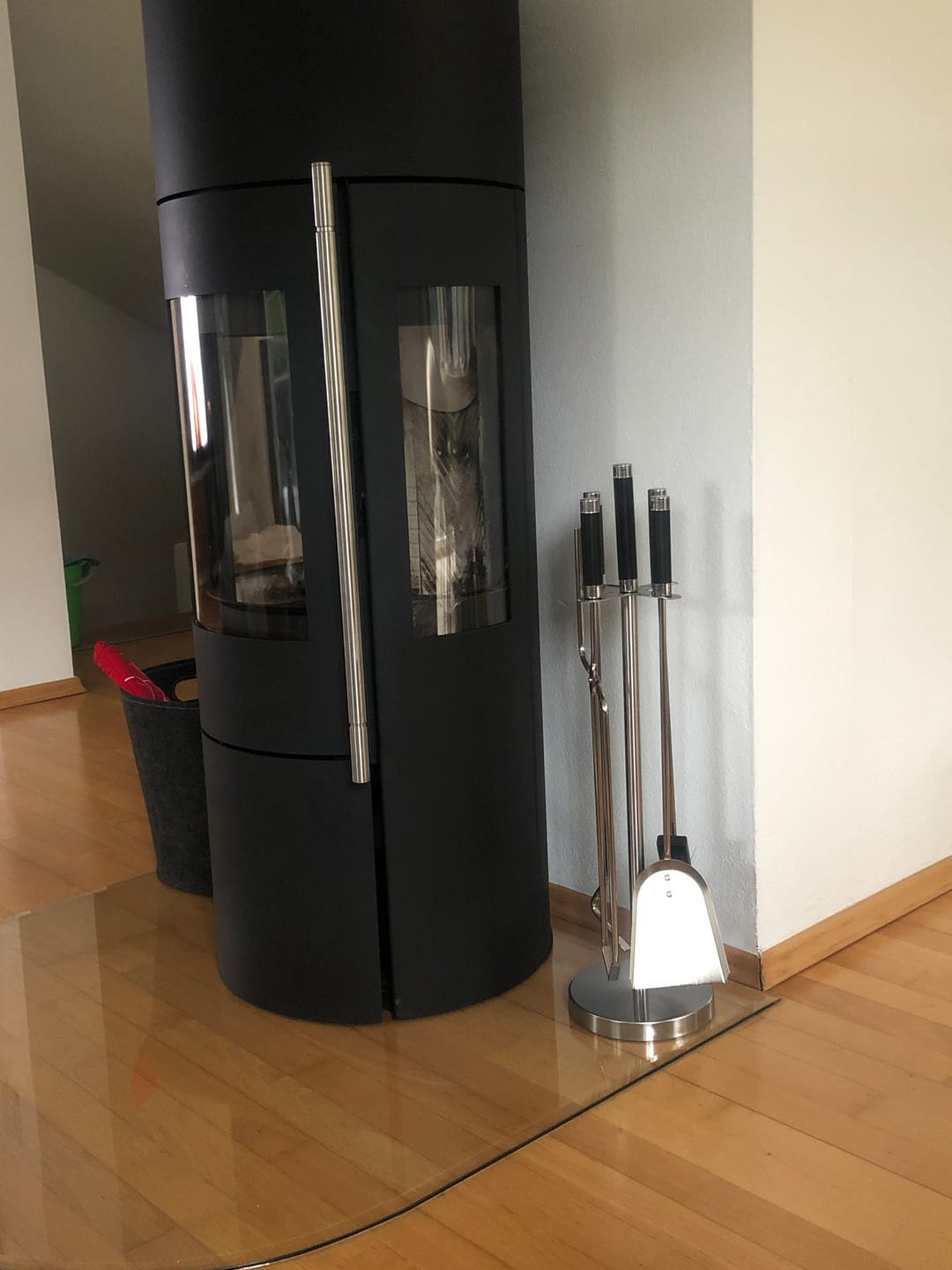 Customer photo review of Glasplatte Kamin, Funkenschutzplatte Glas für Kaminofen - Rundbogen