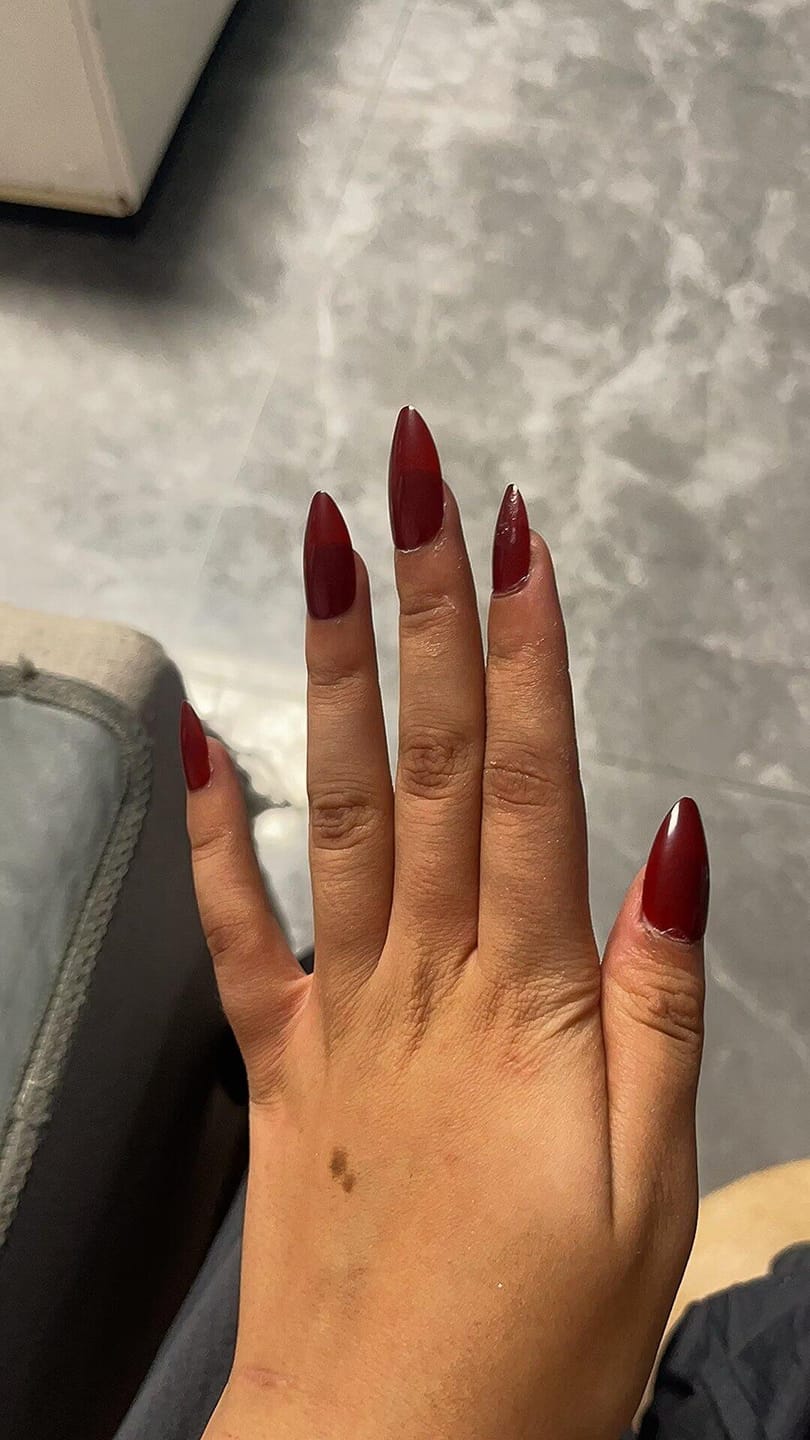 Customer photo review of Solid Nails | Medium Long Almond (6 colors)