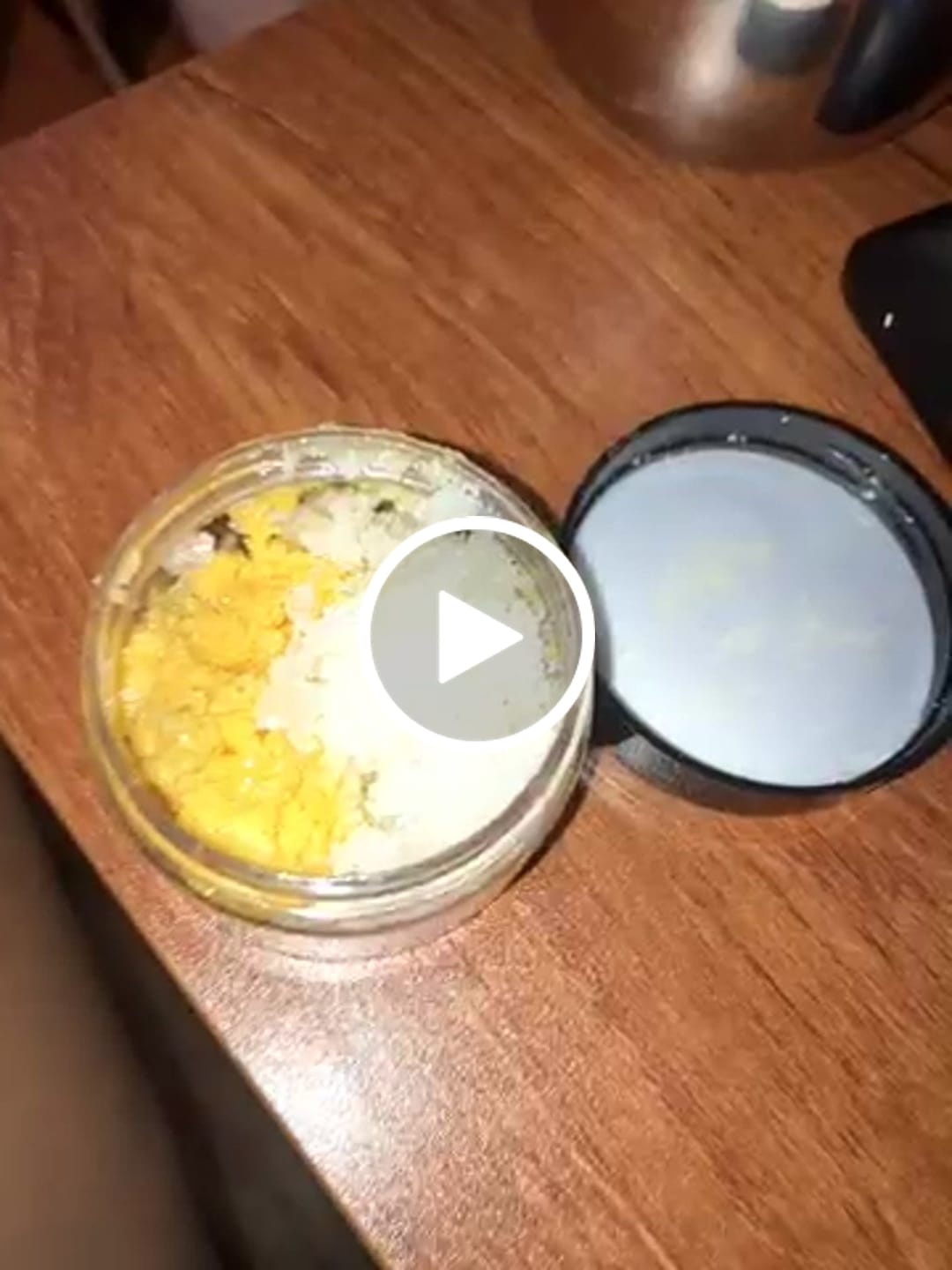 Customer video review of Melted Strawberry Crumble 7G(Buy 1 Get 1)