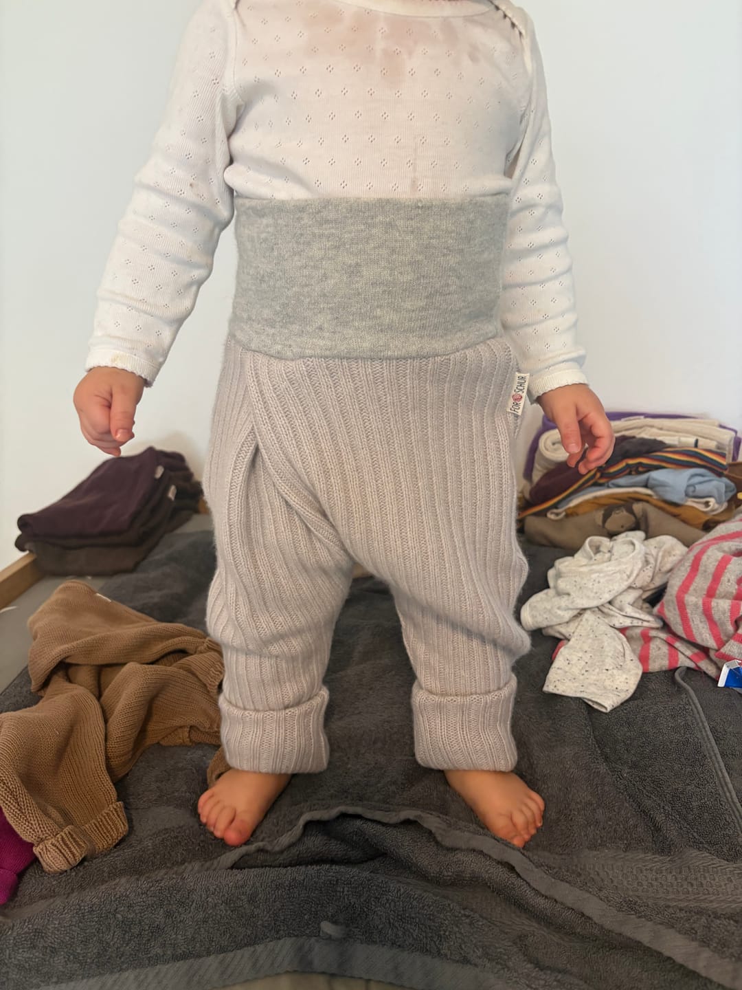 Customer photo review of Kaschmir Baby Mitwachshose Grau