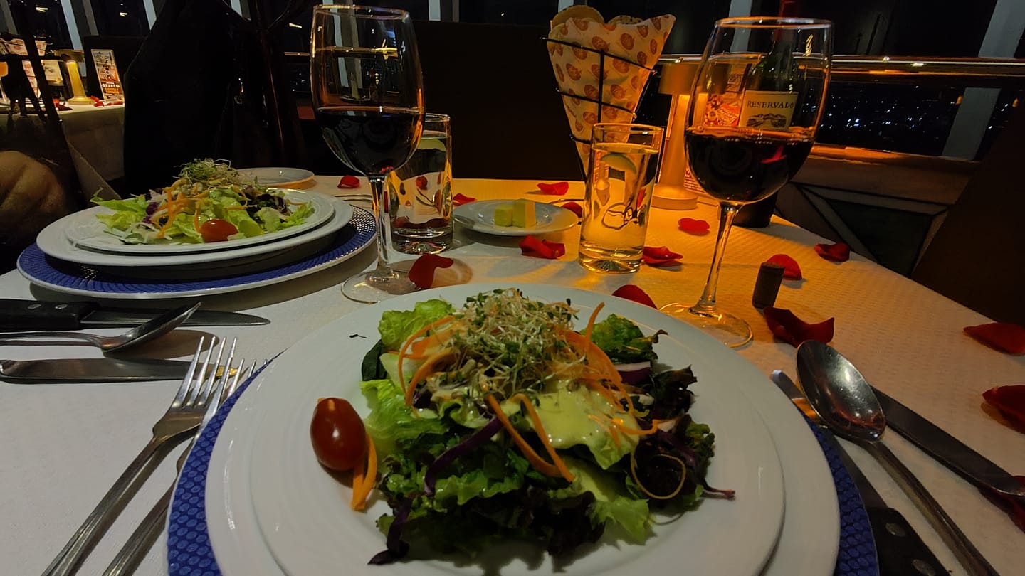 Customer photo review of Cena Romántica