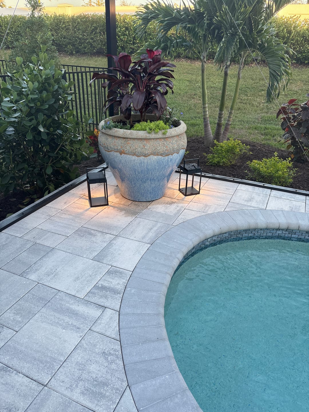 Customer photo review of Luxury Metal Solar Lantern