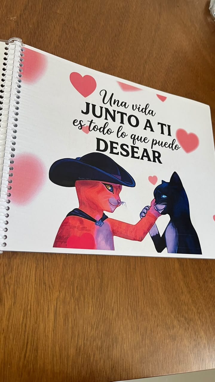 Customer photo review of Album imprimible “Te amo como en las películas”