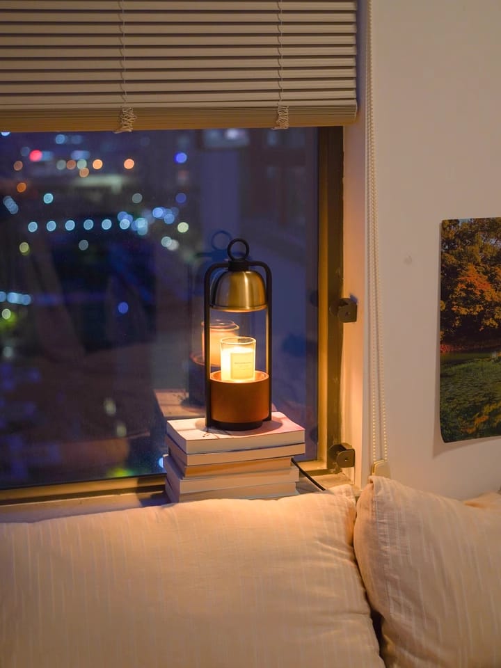 Customer photo review of Candle Warmer Table Lamp, Wood and Brass, Gold Dome, 33 cm