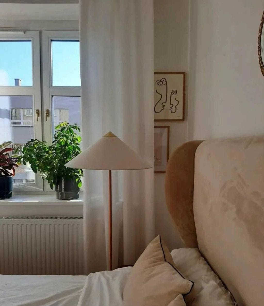 Customer photo review of Floor Lamp with Conical Shade, Bamboo, Rattan or Fabric, 154 cm