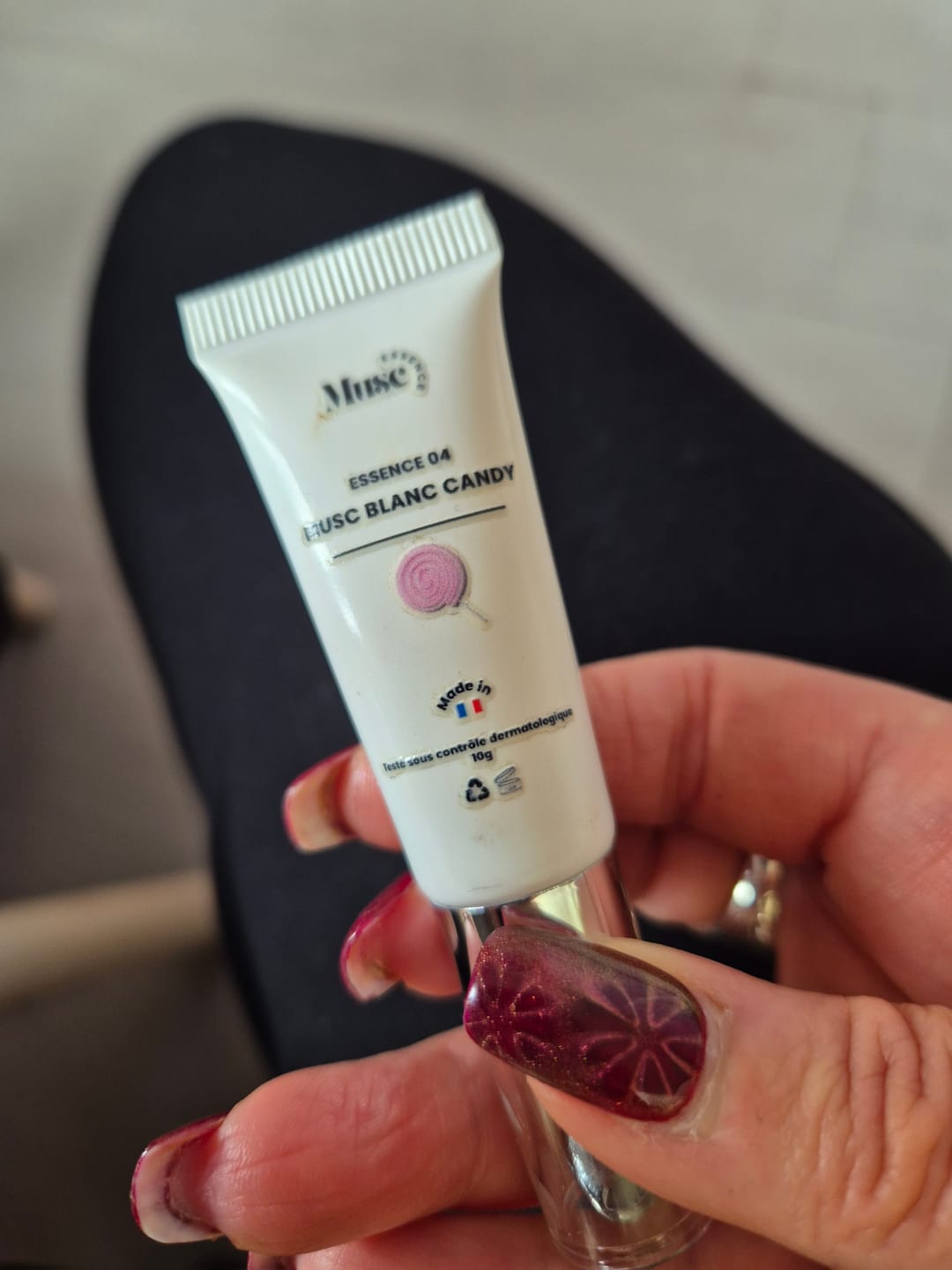 Customer photo review of Musc Blanc Candy