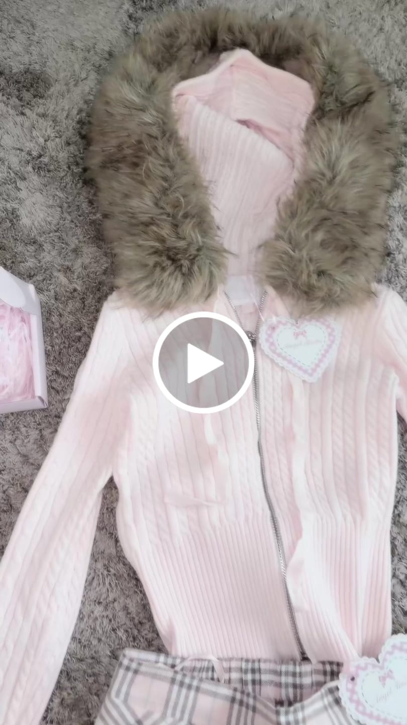 Customer video review of Girly Plaid Pleated High Rise Skirt (Pink)