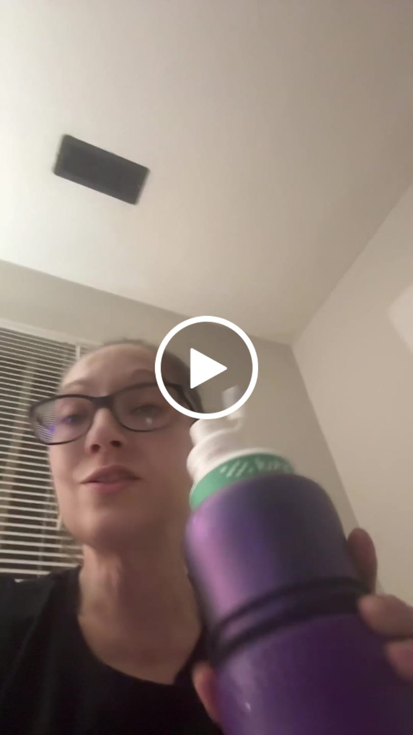 Customer video review of Frosted Berry Peach Acai Refresher