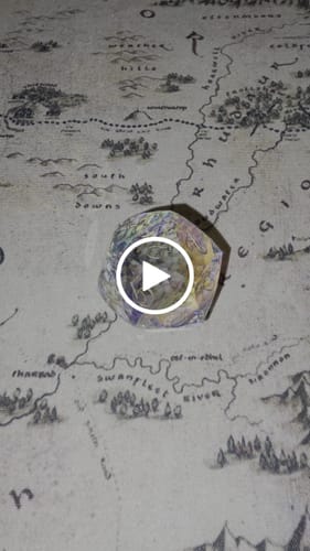 Customer video review of Dragon Gem - XL 30mm Glas D20 (Diamondcut)
