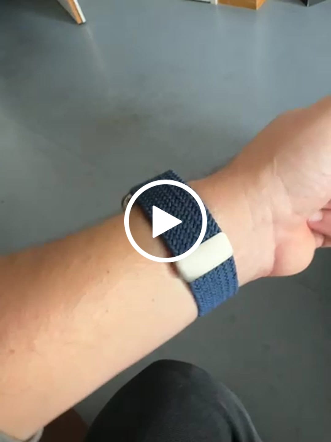 Customer video review of arktisband Geflochtenes Apple Watch Ultra Armband „Casual“ mit Magnetverschluss