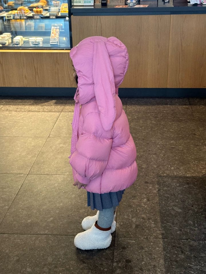 Customer photo review of Dave&Bella Toddler Girls Winter Cute Rabbit-ear Outdoor Waterproof Cozy Down Coats
