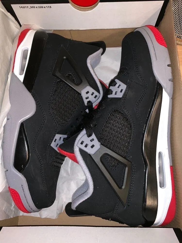 Customer photo review of Air Jordan 4 Retro “Bred”