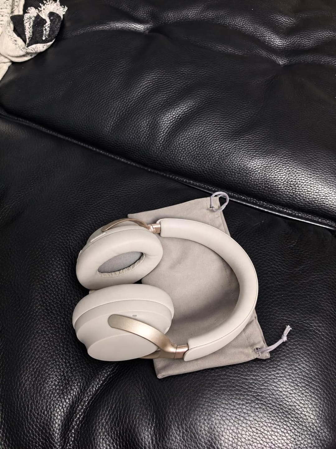 Customer photo review of Oryzom AirBeat Max – Kabellose Over-Ear-Kopfhörer mit aktiver Geräuschunterdrückung und kraftvollem HiFi-Sound