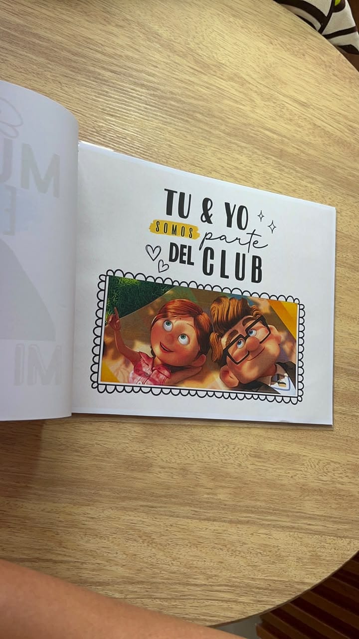 Customer photo review of Album imprimible “Te amo como en las películas”