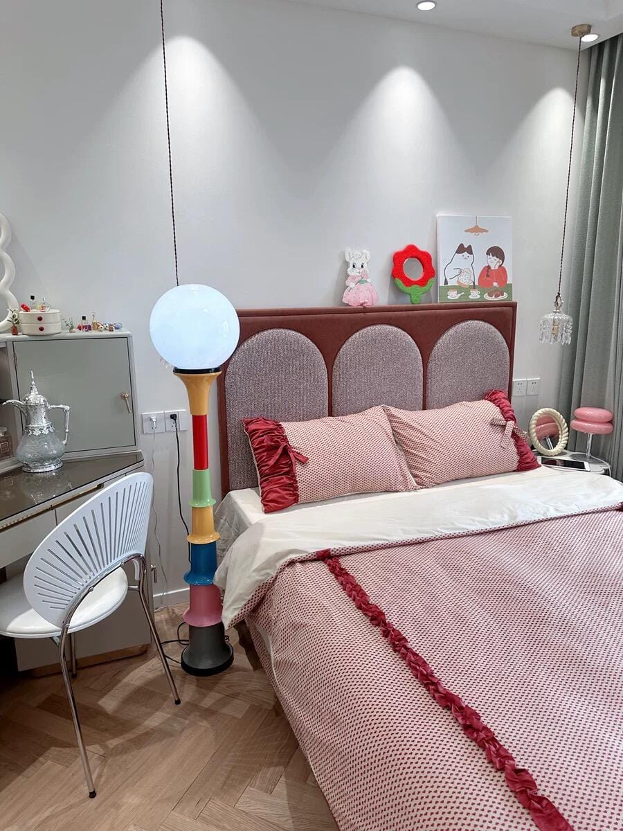 Customer photo review of Acrylic Globe Floor Lamp, Stacked Iron Stand, In-Line Switch, 145 cm