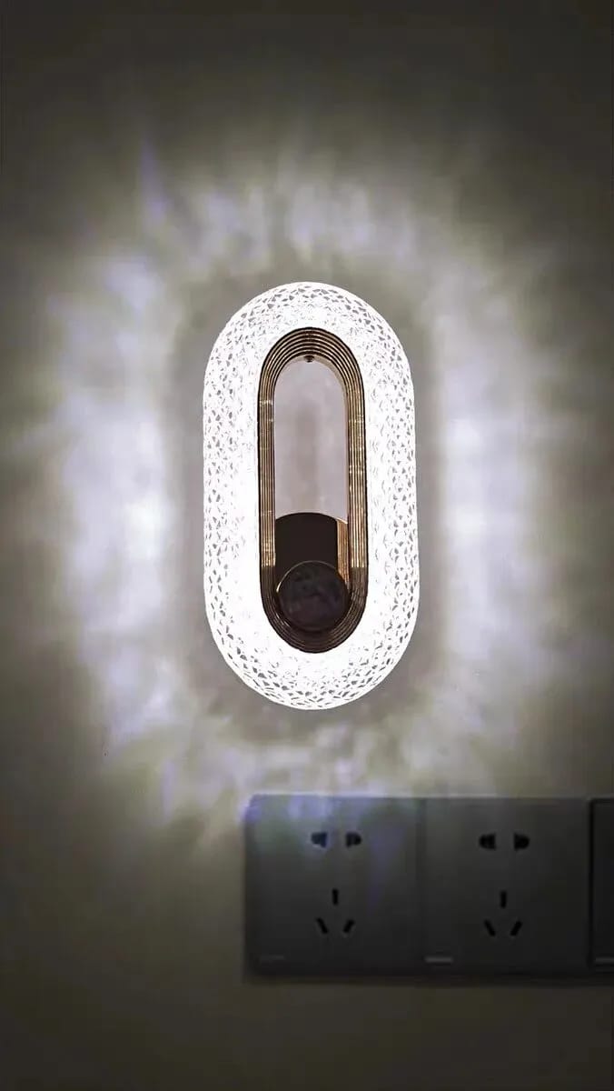 Customer photo review of Gold Wall Light, Patterned Acrylic Arc, Wall Sconce, 20–24 cm