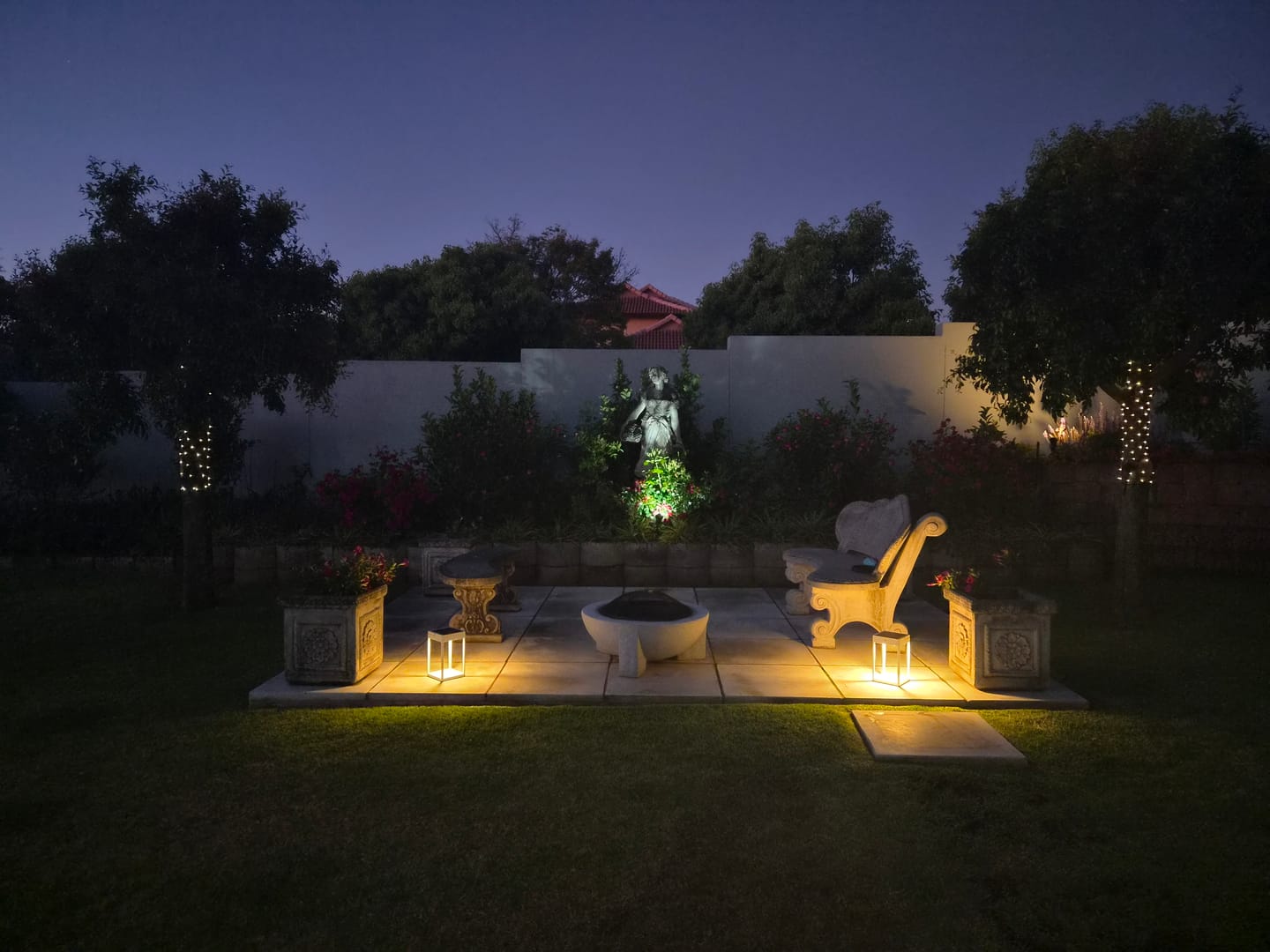 Customer photo review of Luxury Metal Solar Lantern