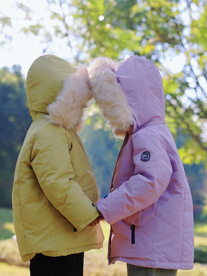 Customer photo review of Dave&Bella Kids Girls/Boys Winter Outdoor Waterproof Hooded Cozy Down Coats