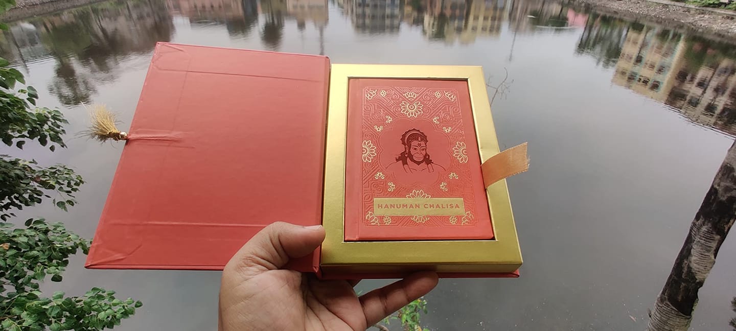 Customer photo review of Hanuman Chalisa Book - Premium Edition in a Gift Case