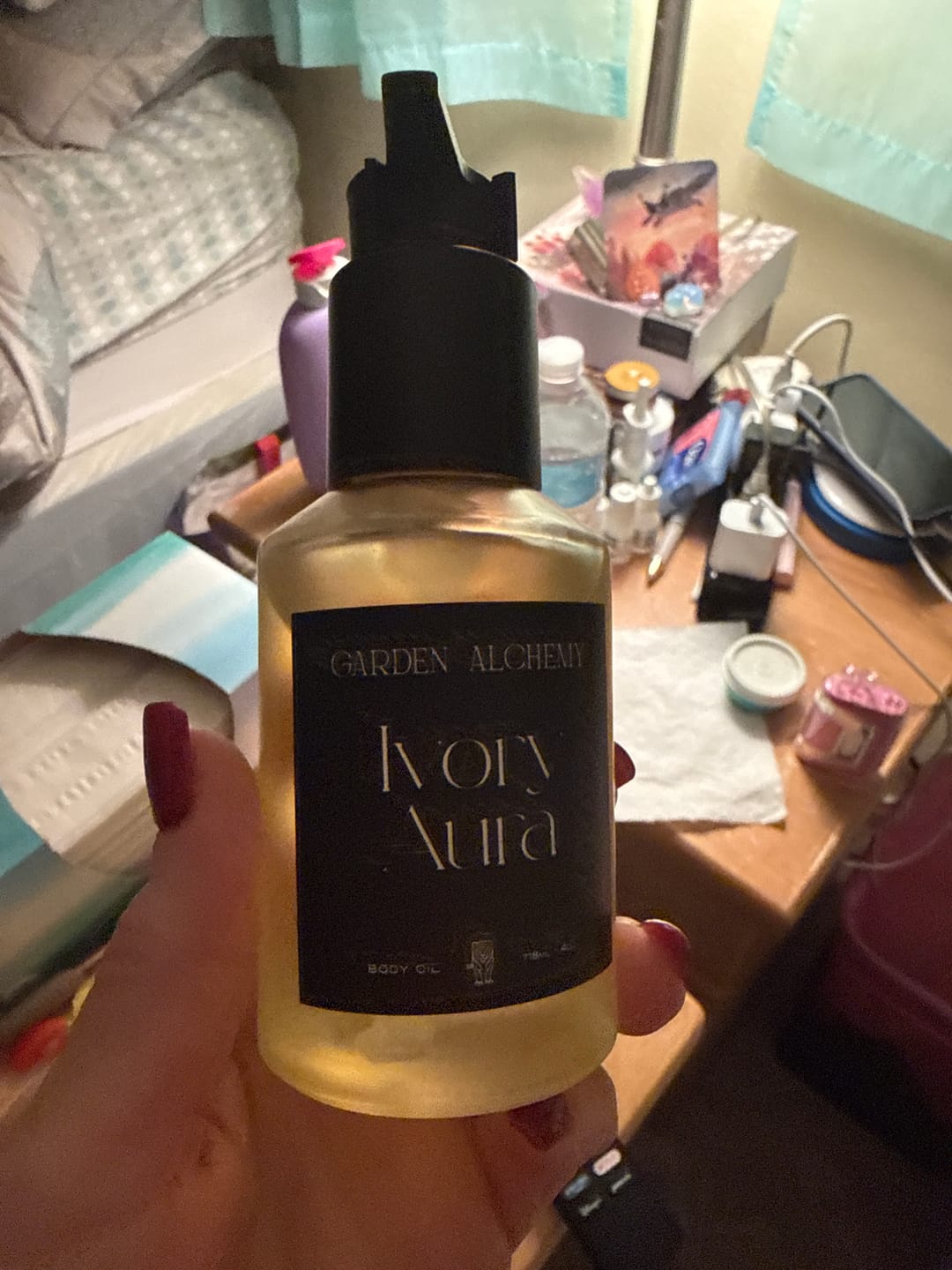 Customer photo review of Ivory Aura Body Oil