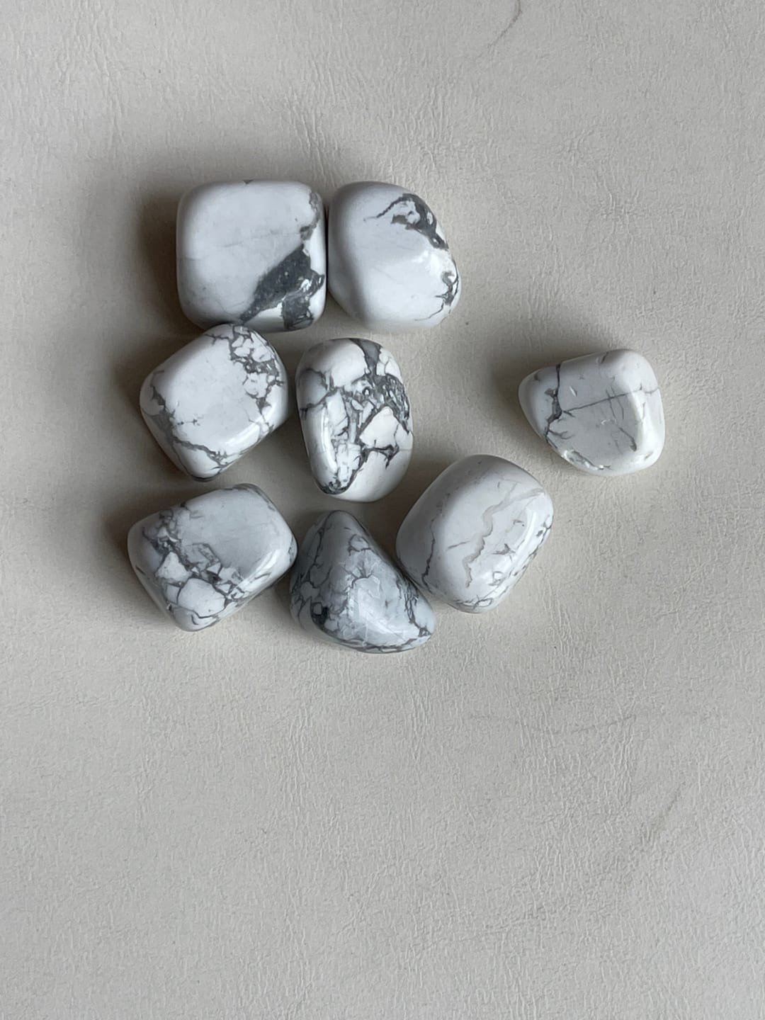 Customer photo review of Natural Howlite Tumbled Stones – Vastu Remedy for Anxiety Relief & Anger Control | Ideal for West Relationship Zones & Stress Areas | 100g / 500g / 1kg