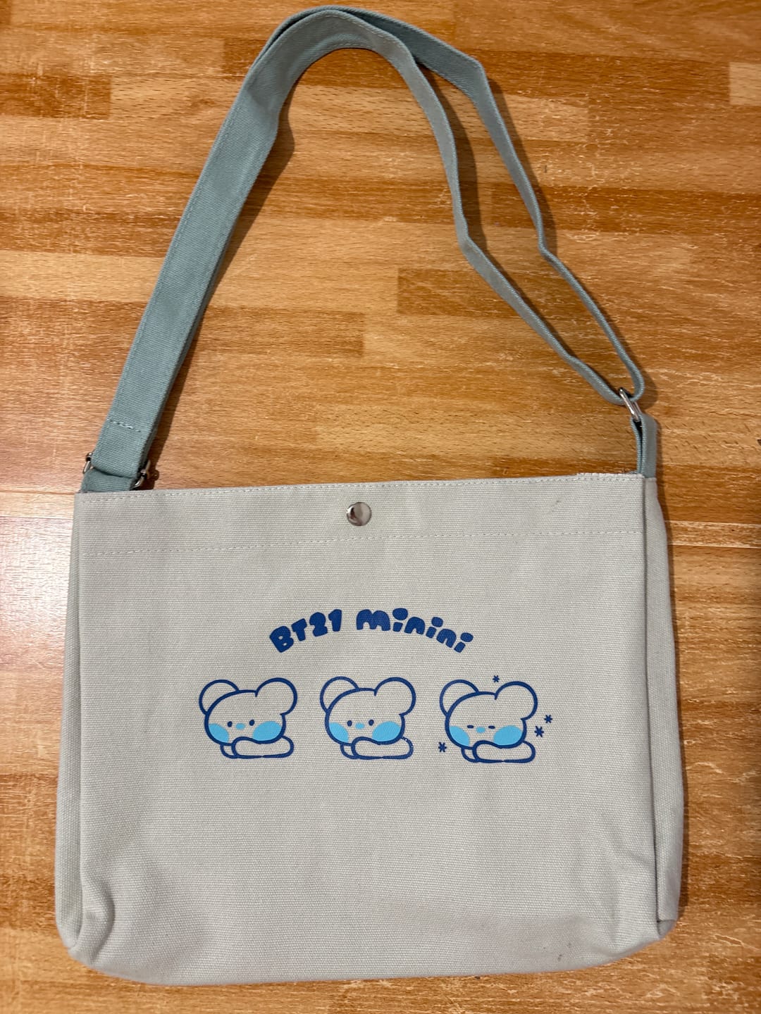 Customer photo review of BT21 MININI CANVAS BAG AND POUCH