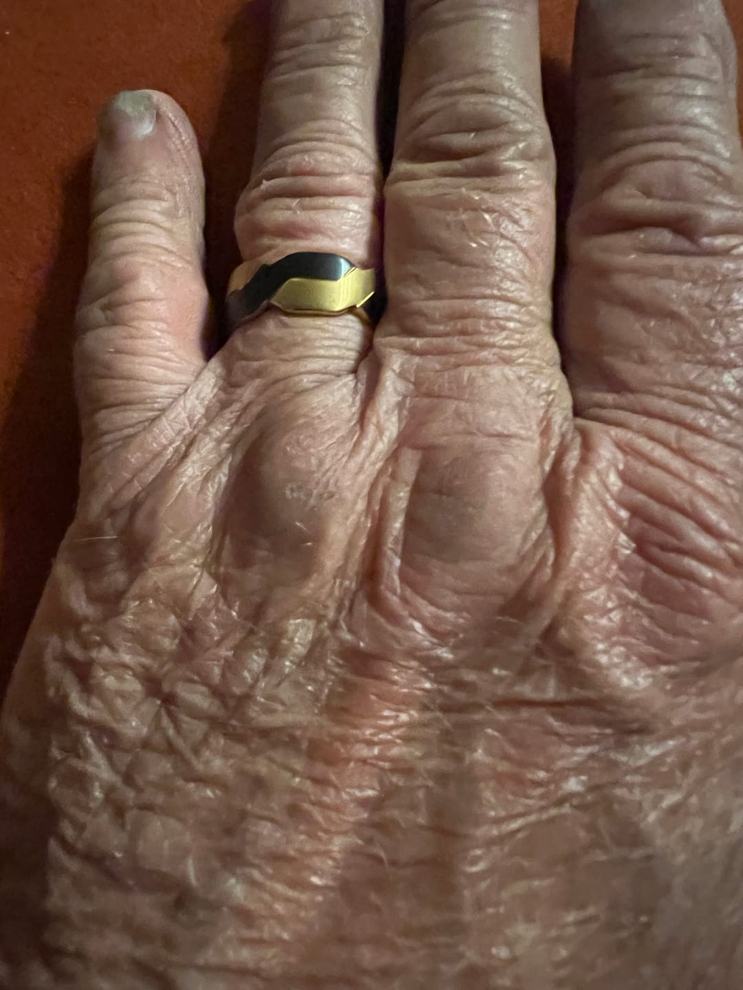 Customer photo review of Tungsten Black and Gold Infinity Knot Ring, Tungsten Rings for Men Wedding Band