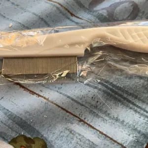 Customer photo review of Rimozione Pelo Antipulci Pettine in Acciaio Inox per Animali