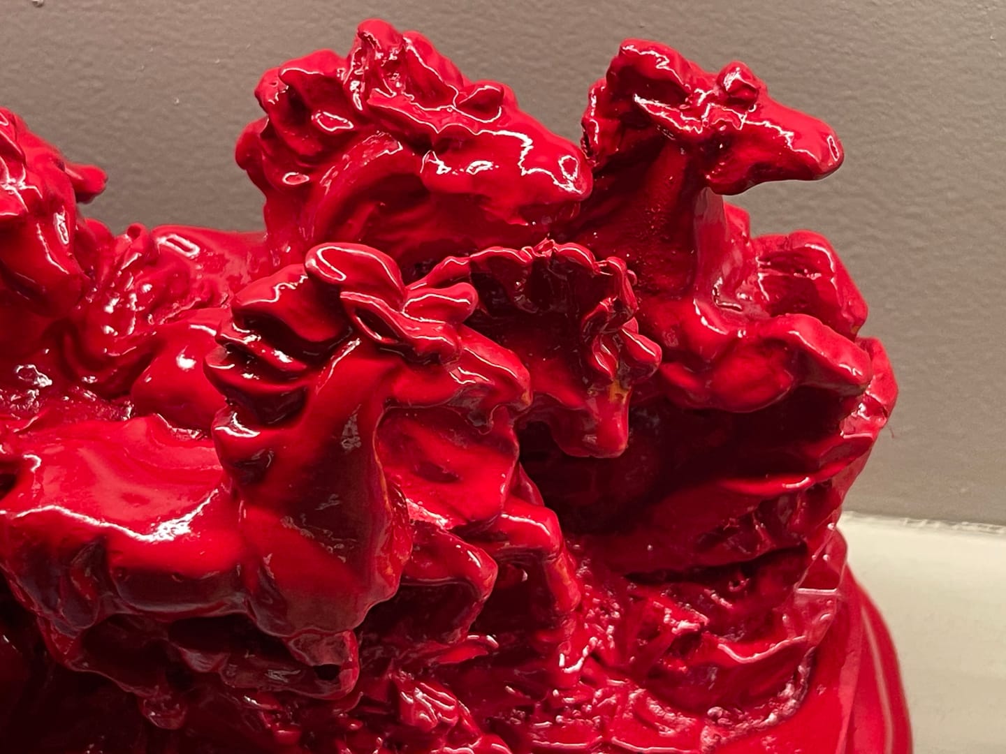 Customer photo review of Majestic Twelve Red Running Horses Resin Sculpture Vastu Remedy for Power, Rapid Progress and Business Growth for Office, Leadership Spaces and Living Room Decor | 39 x 14 cm | 1.6 kg