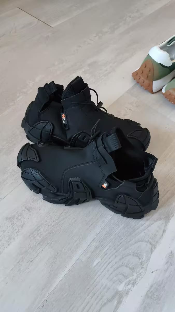 Customer photo review of ThermoBoots – Wasserdichte Allwetter-Ganzjahresstiefel | Rutschfest & Schmerzlindernd