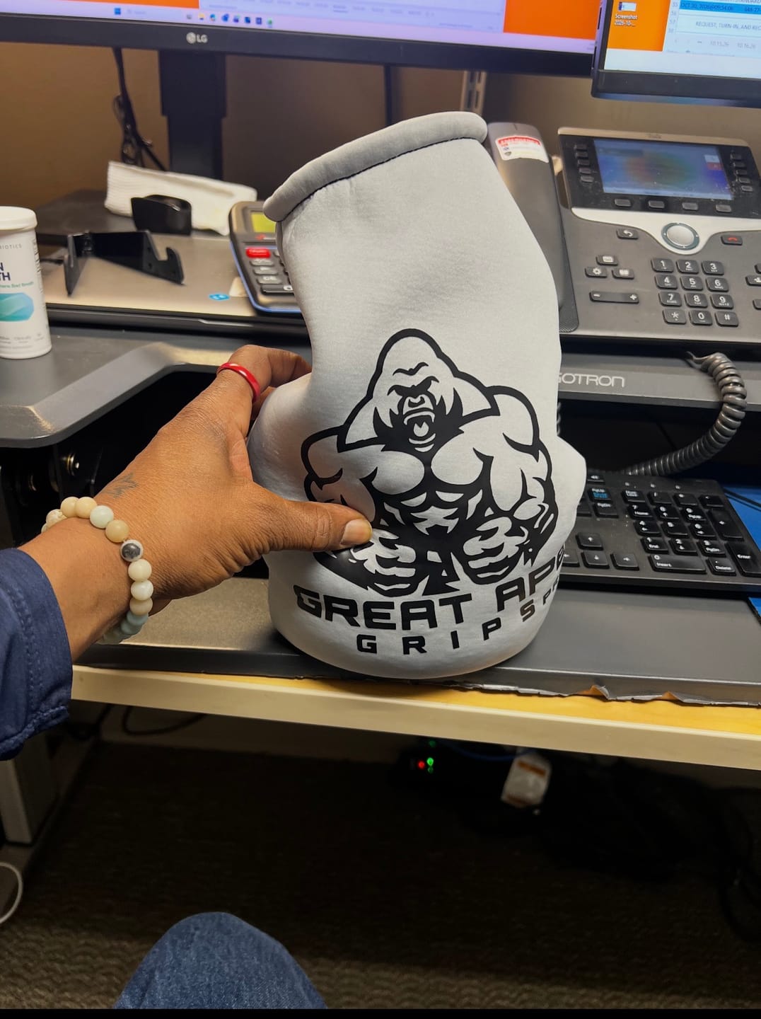 Customer photo review of GREAT APE GRIPS PRO