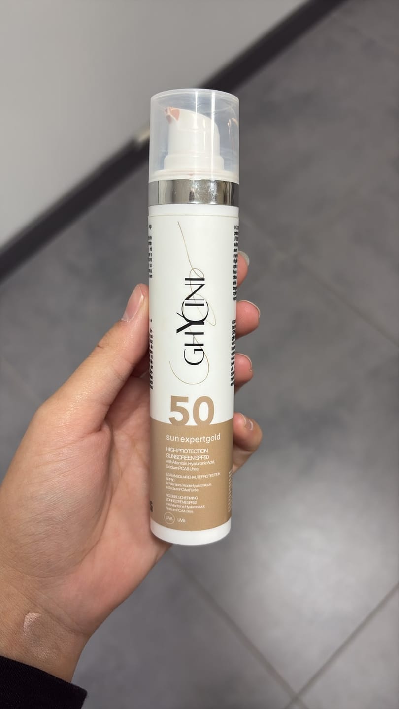 Customer photo review of Crème solaire teintée indice 50 - Ghycini