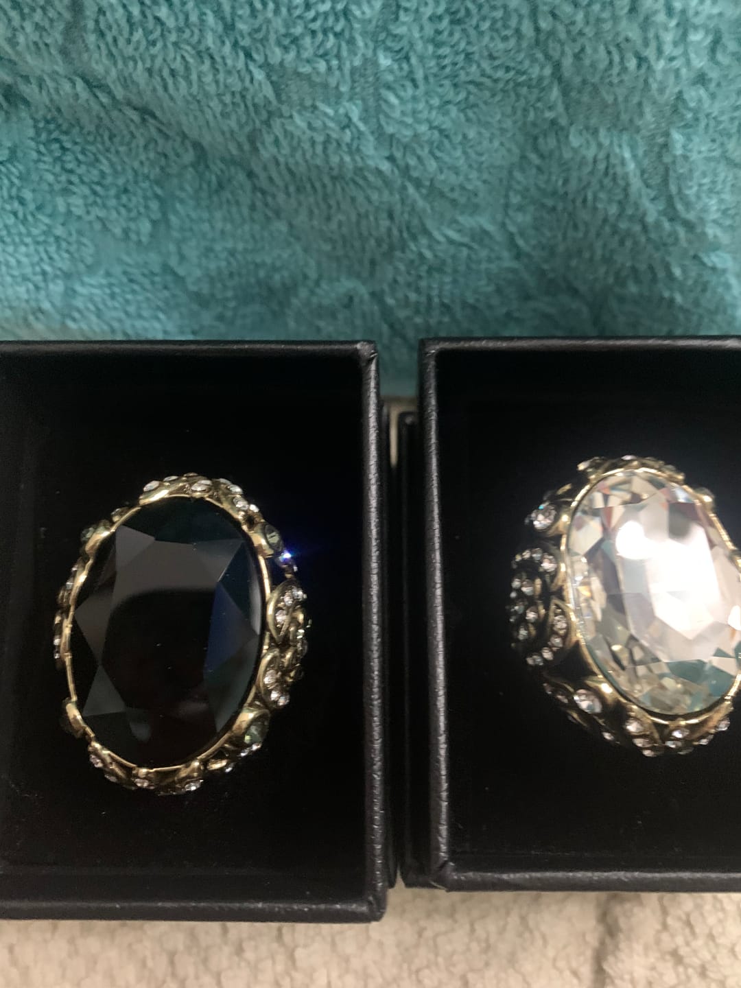 Customer photo review of HEIDI DAUS® "Dare To Wear" Oversized Crystal Cocktail Statement Ring
